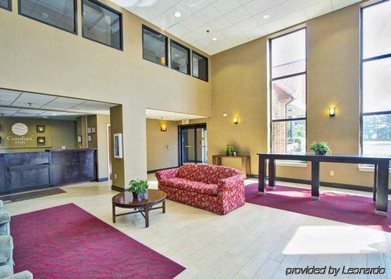 Comfort Inn & Suites Fuquay Varina Exterior photo